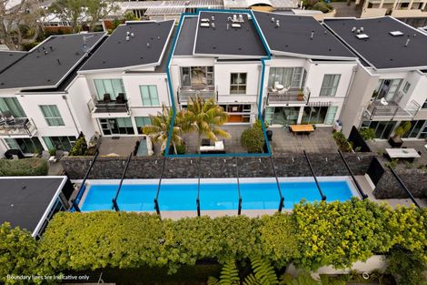 Photo of property in 5/258 Hurstmere Road, Takapuna, Auckland, 0622