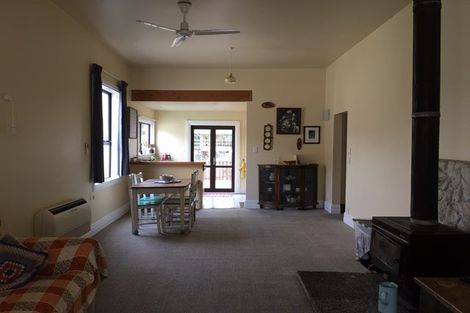 Photo of property in 51 Oxford Street, Lyttelton, 8082