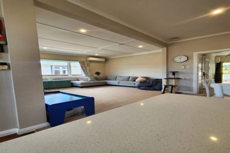 Photo of property in 1/6 Burnside Street, Waterloo, Lower Hutt, 5011