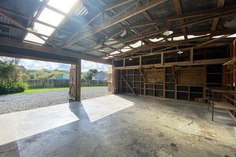 Photo of property in 688 Kahikatea Flat Road, Waitoki, Kaukapakapa, 0871