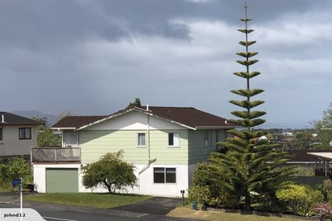 Photo of property in 23 Athena Drive, Totara Vale, Auckland, 0629