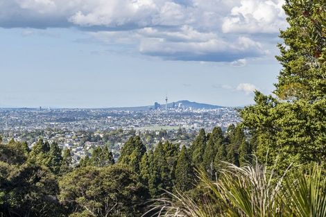 Photo of property in 9 Tawini Road, Titirangi, Auckland, 0604