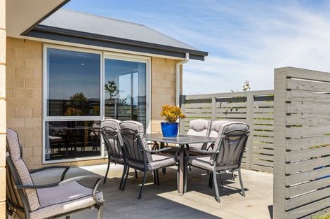 Photo of property in 4 Loe Place, Amberley, 7410