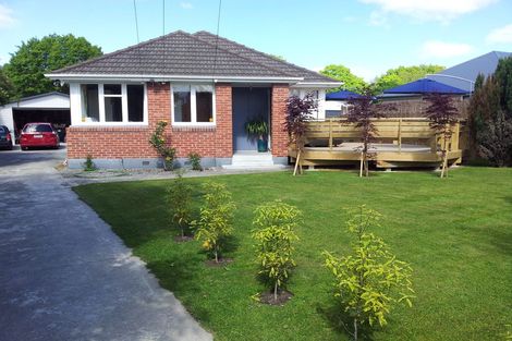 Photo of property in 19 Flay Crescent, Burnside, Christchurch, 8053