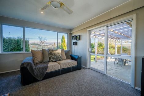 Photo of property in 18 Campbell Street, Alexandra, 9320