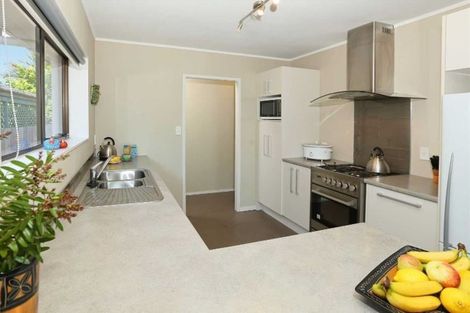 Photo of property in 1/122 Waimumu Road, Massey, Auckland, 0614