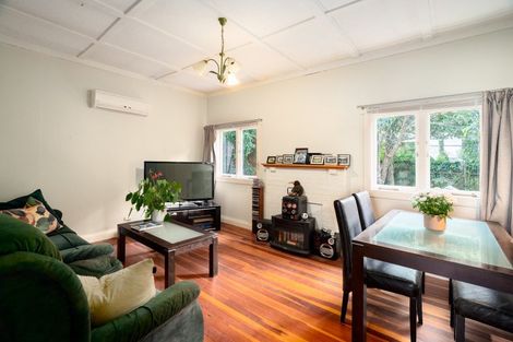 Photo of property in 1/21 Railway Street West, Papakura, 2110