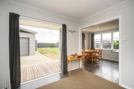 Photo of property in 53 Sutherland Crescent, Westbrook, Palmerston North, 4412