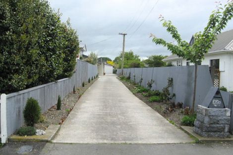 Photo of property in 32a Tuckers Road, Redwood, Christchurch, 8051
