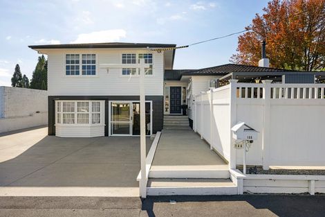 Photo of property in 166 Sandwich Road, St Andrews, Hamilton, 3200