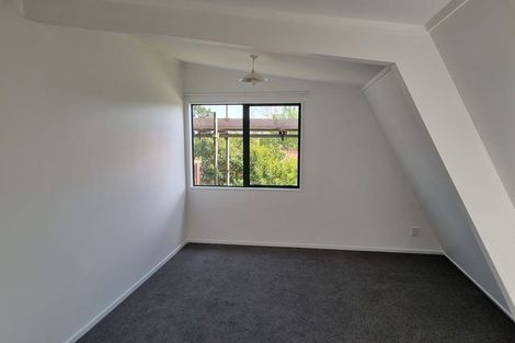 Photo of property in 1/80 Sunnyside Road, Sunnyvale, Auckland, 0612