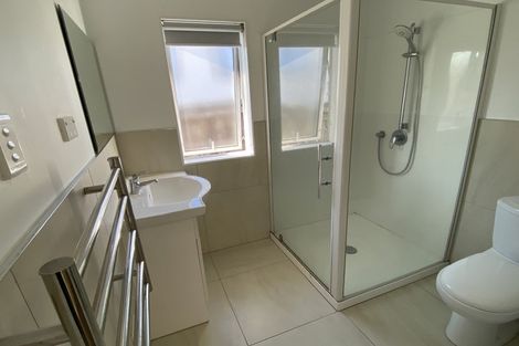 Photo of property in 69 Marendellas Drive, Bucklands Beach, Auckland, 2014