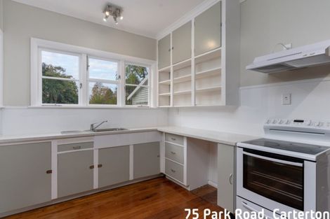 Photo of property in 75 Park Road, Carterton, 5713