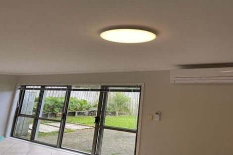 Photo of property in 41 Tiri Tiri Road, Birkdale, Auckland, 0626