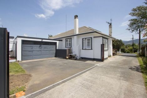 Photo of property in 4 Carisbrooke Street, Katikati, 3129