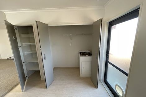 Photo of property in 21a Lantana Road, Green Bay, Auckland, 0604