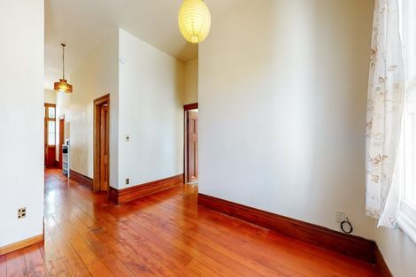 Photo of property in 27 Myrtle Crescent, Mount Cook, Wellington, 6021