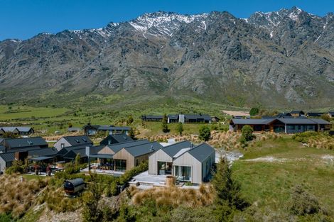 Photo of property in 11a Double Cone Road, Jacks Point, Queenstown, 9371