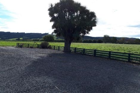 Photo of property in 102 Huntly Road, Outram, 9073