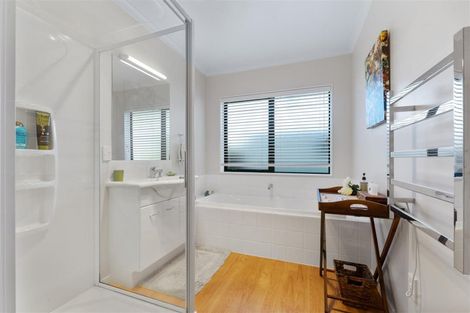 Photo of property in 10 Woodstock Place, Stoke, Nelson, 7011