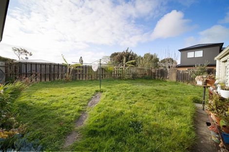 Photo of property in 16 Volante Avenue, Wattle Downs, Auckland, 2103