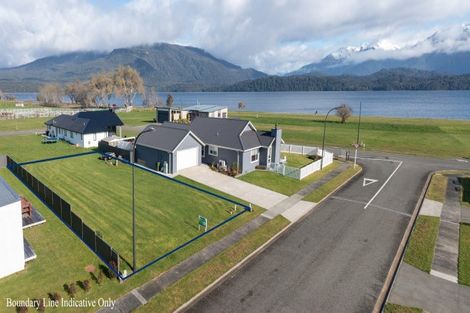 Photo of property in 43 Asher Avenue, Te Anau, 9600