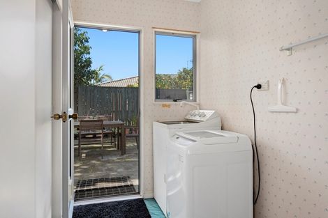 Photo of property in 3b Balmacewen Place, Mount Maunganui, 3116