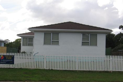 Photo of property in 11 Inver Street, Glen Eden, Auckland, 0602