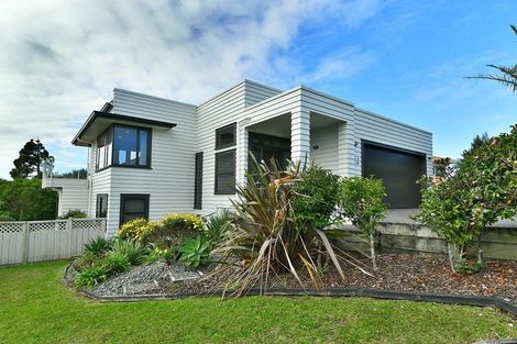 Photo of property in 22 Wentwood Place, Torbay, Auckland, 0630