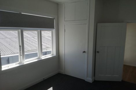 Photo of property in 50a The Parade, Island Bay, Wellington, 6023