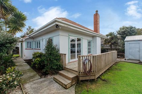 Photo of property in 8 Howden Street, Waiuku, 2123