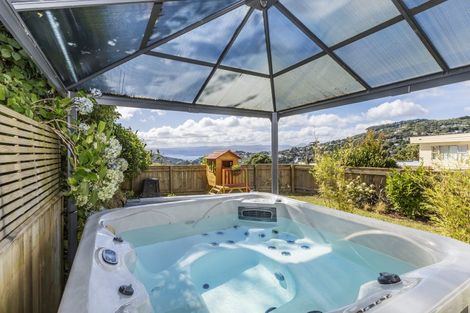 Photo of property in 4b Sarah Way, Crofton Downs, Wellington, 6035