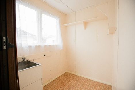 Photo of property in 12 East Road, Shannon, 4821