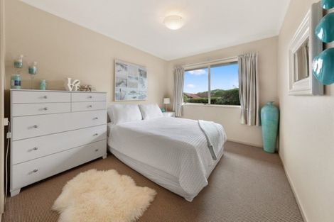 Photo of property in 13 Crescent Hills Court, Northpark, Auckland, 2013