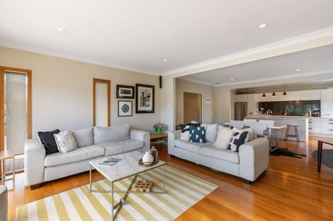 Photo of property in 2/81 Nile Road, Milford, Auckland, 0620