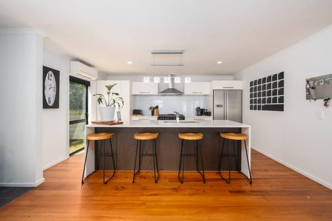 Photo of property in 6 Romaine Road, Churton Park, Wellington, 6037