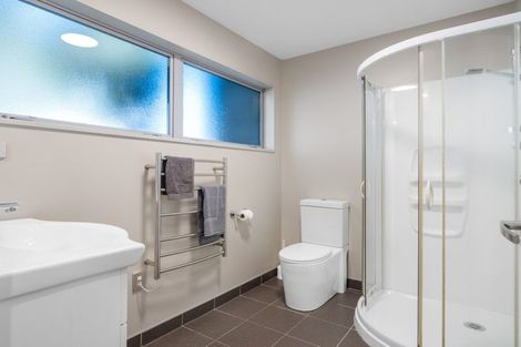 Photo of property in 73 Beach Road, North New Brighton, Christchurch, 8083