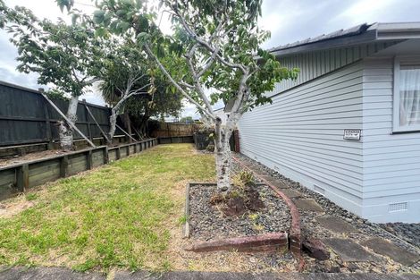 Photo of property in 48 Reeves Road, Pakuranga, Auckland, 2010
