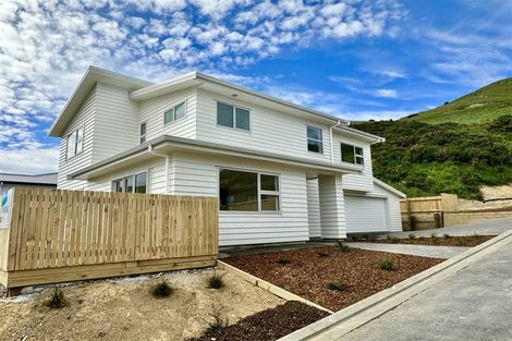 Photo of property in 31 Farnworth Terrace, Churton Park, Wellington, 6037