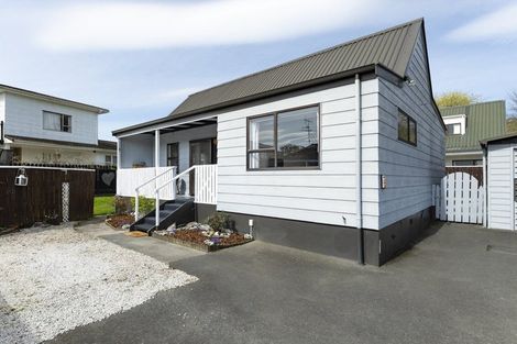 Photo of property in 2/17 Ranui Road, Stoke, Nelson, 7011