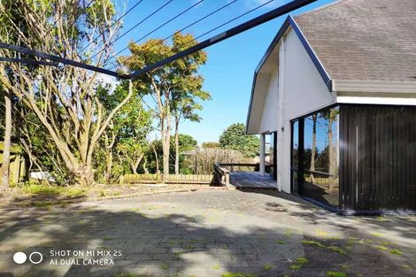 Photo of property in 10 Forsythe Place, Massey, Auckland, 0614