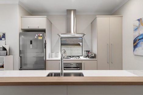 Photo of property in 10 Matairangi Avenue, Totara Heights, Auckland, 2105