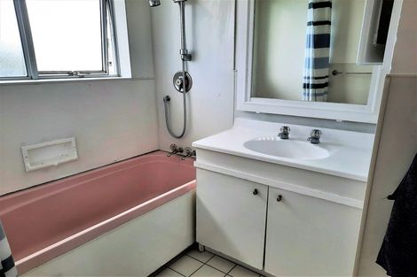 Photo of property in 2/465 Hibiscus Coast Highway, Orewa, 0931