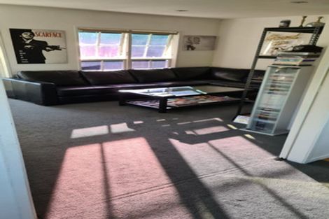 Photo of property in 3/220 East Coast Road, Forrest Hill, Auckland, 0620