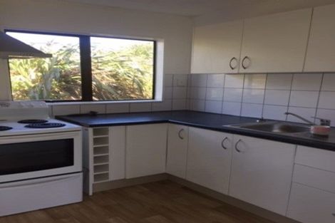 Photo of property in 33b Sunhaven Drive, Newlands, Wellington, 6037