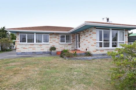 Photo of property in 1403 Warwick Place, Mayfair, Hastings, 4122