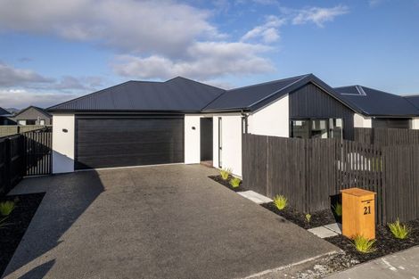 Photo of property in 21 Brooklands Street, Burwood, Christchurch, 8083