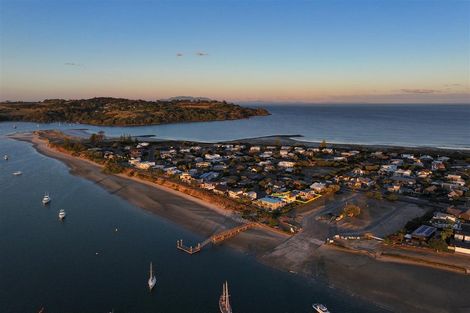 Photo of property in 233 Omaha Drive, Omaha, Warkworth, 0986