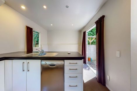 Photo of property in 100a Holloway Road, Aro Valley, Wellington, 6021