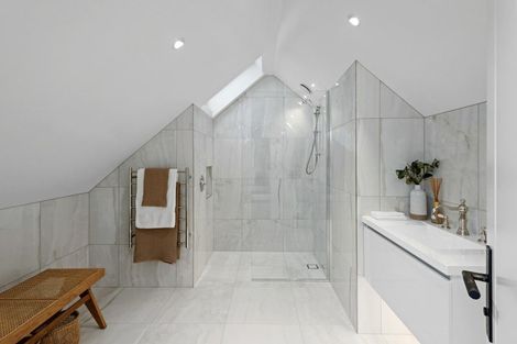 Photo of property in 80 Abberley Crescent, St Albans, Christchurch, 8014